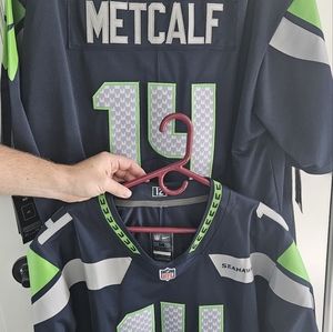 DK Metcalf mens jersey